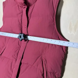 Eddie Bauer‎ Goose Down Puffer Vest Womens Large Red Snap Zip Outdoor Winter thumbnail 4