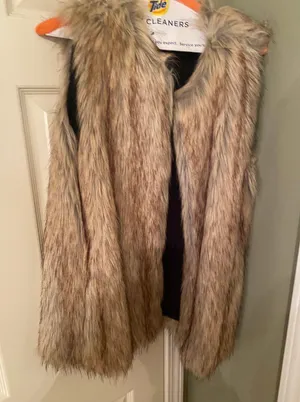 Zara Faux Fur Vest thumbnail 1