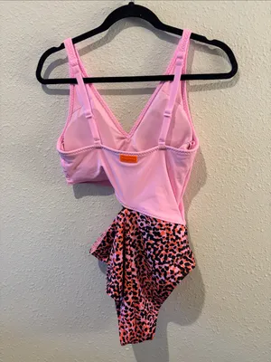 Fabletics NWT Asymmetrical Cutout Shaping One-Piece Swimsuit thumbnail 5