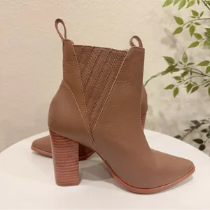 Kaanas Perm Cowboy Ankle Leather Boot in Honey NWOT Size 6M thumbnail 8