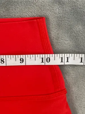 Alo Yoga 2.5” Airbrush high-waist Red Biker Shorts activewear yoga Pilates gym thumbnail 9