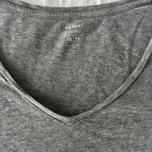 Old Navy‎ Grey Relaxed Long Sleeve Top Sz XS thumbnail 2