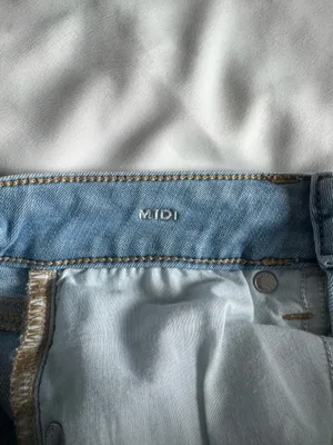 American Eagle Outfitters Midi Shorts thumbnail 5