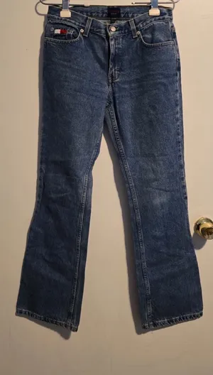 Tommy Hilfiger Women’s Classic Dark Blue Bootcut Jeans thumbnail 1