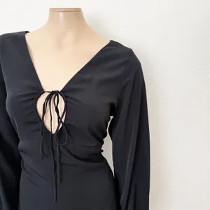 [Abercrombie & Fitch] Black Long Sleeve Cutout Tie Front Mini Dress NWT Sz Large thumbnail 6