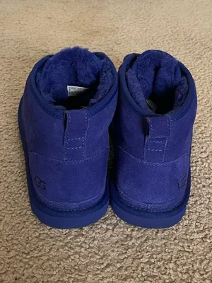 UGG Neumel Navy Blue Suede Lace Up Sheepskin Lined Chukka Boots Womens Size 9 thumbnail 3