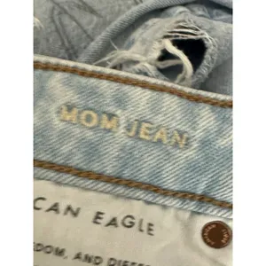 American Eagle Comfort Stretch Waistband Mom Jeans Light Wash Distressed Size‎ 2 thumbnail 6