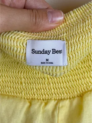 Aritzia Sunday Best Rivette Linen Shorts Lemonade Yellow 100% Linen Medium thumbnail 4