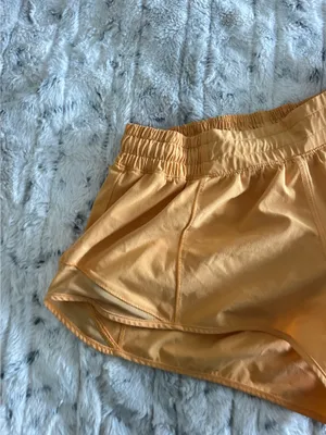 Lululemon Hotty Hot 2.5" thumbnail 3