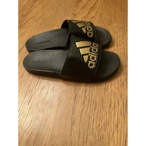 adidas Women’s Black Slide Slip-On Sandals Gold Logo US 9 thumbnail 3