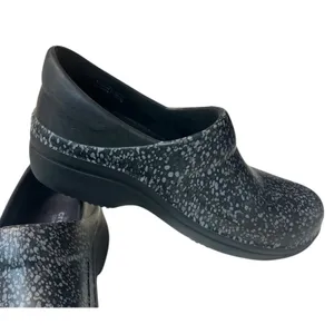 Crocs Women's Neria Pro II Graphic Clogs Black Speckled Size 7 thumbnail 7