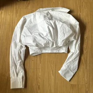 Alexandar Wang T white cropped shirt Size M thumbnail 4