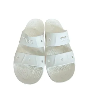 Crocs Baya Slide Sandals Women’s 7 White Comfort Logo Slip On Pool Vacation thumbnail 2