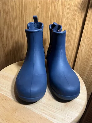 CROCS Navy Chelsea Rain Ankle Booties thumbnail 6