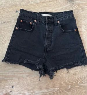 Levi’s Dark Wash Shorts thumbnail 1