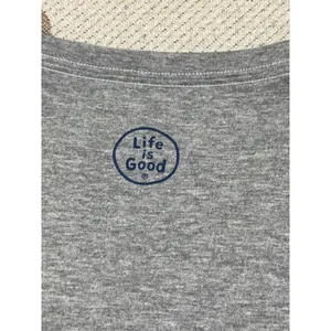 Life Is Good V-Neck Crusher Tee Winter Cabin Snowy Waterfront Shirt Size S thumbnail 10