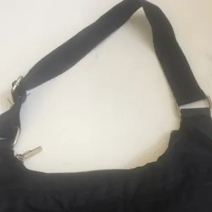 FINAL MARKDOWN Small ladies nylon purse Black thumbnail 4