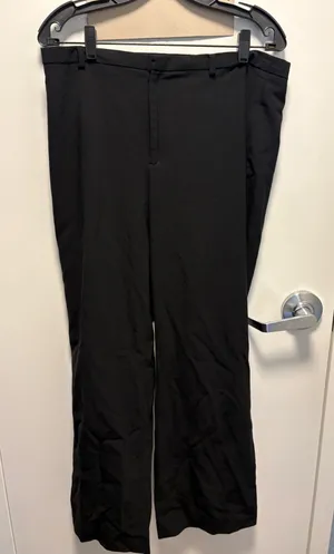 GAP Women's Black Dress Pants Straight Leg Flat Front Solid Regular Fit thumbnail 1