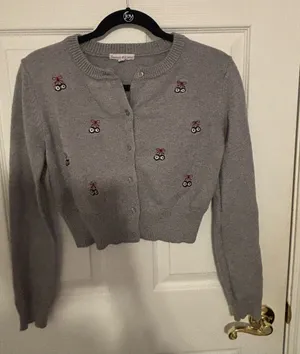 TJ Maxx Sweater thumbnail 1