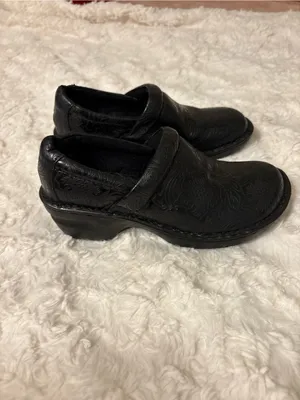 O.C. Black Tooled Floral Leather Clogs Shoes 6.5 thumbnail 4