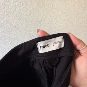 TNA SUPPLY PANT SIZE 4 Black Balloon Baggy Aritzia Casual Capsule Wide Leg thumbnail 7
