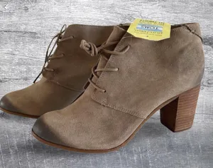 Toms NEW Lunata Lace Up Suede Bootie Womens 12 Desert Taupe Wooden Block Heel thumbnail 1