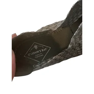 St. John’s Bay Metallic Gray Silver Woven Top Strap Shoes Women Sz 10 thumbnail 9