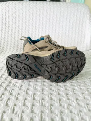 Columbia Crestwood Women's Hiking Shoes Size 7.5 Beige Teal Trail Sneakers Low thumbnail 7