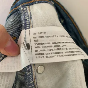Abercrombie & Fitch The Loose High Rise Jeans Medium Wash Baggy Frayed 30 / 10 thumbnail 10