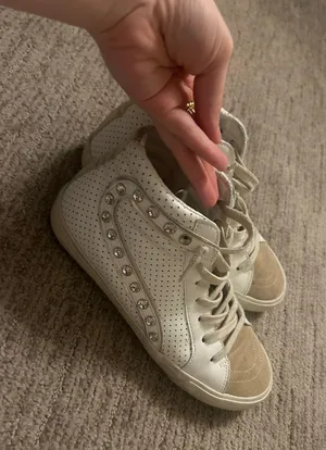 VH Sneakers with Diamond thumbnail 3