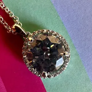 Silver tone circle rhinestone pendant necklace thumbnail 9