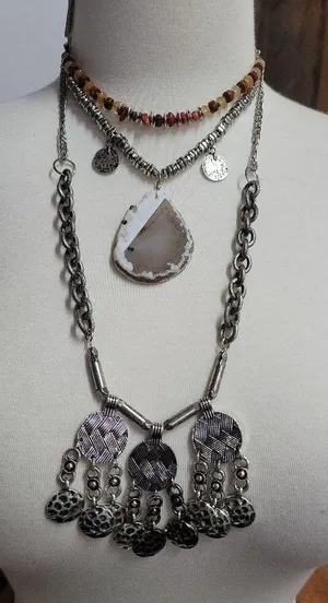 Free people Under The Same Sun Necklace thumbnail 3