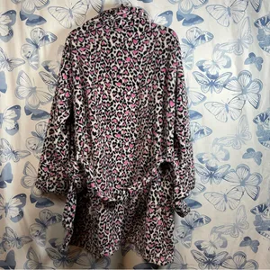 Victoria’s Secret Heart Leopard Print Robe SZ M/L thumbnail 4