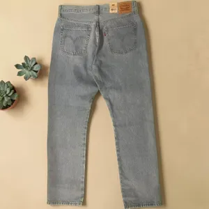 Levi's 501 Original‎ Women's Jeans Light Wash Floral Patch Straight Leg 30x30 thumbnail 3