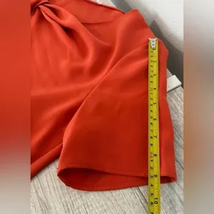 Amanda Uprichard Red Orange Short Sleeve Top Twist Neckline Office Size Small thumbnail 4