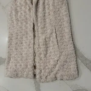 Altar’d State Plush Faux Fur Long Vest Womens Small Cream Cozycore Lined Pockets thumbnail 2
