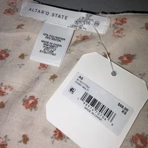NEW With Tag Altar’d State Long Sleeve Floral Ruffle Top Blouse XS thumbnail 5