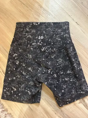 Lululemon Shorts thumbnail 2