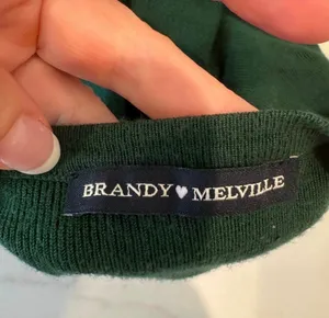 Brandy Melville Hunter Green Cardigan Sweater Vneck S M Preppy Classic Cropped thumbnail 5