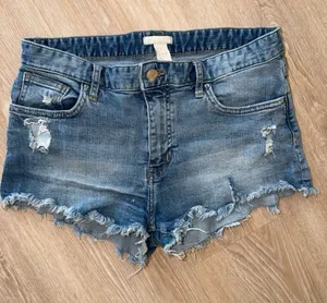 H&M Denim Shorts thumbnail 1