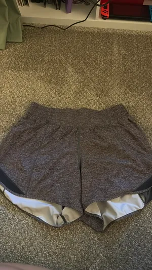 Lululemon Shorts thumbnail 2