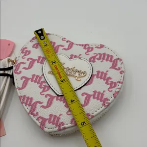 Juicy Couture V-I Heart Juicy Heart Zip Around Wristlet Snow‎ White Chiffon Pink thumbnail 7