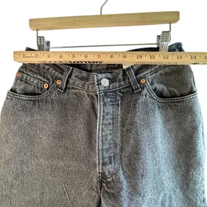 Vtg Levi's 501 17501 High Waisted Mom Jeans Black Cotton Made in USA‎ Sz 13 26" thumbnail 6