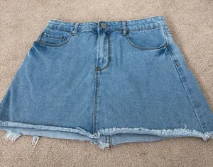 Forever 21 denim skirt thumbnail 1