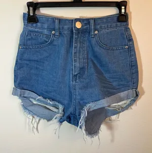 ✨ Princess Polly‎ Women’s Distressed Denim Shorts 2 thumbnail 1