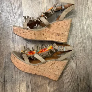 Unbridled by Ariat Beaded Tan Wedge Sandals 8 thumbnail 10