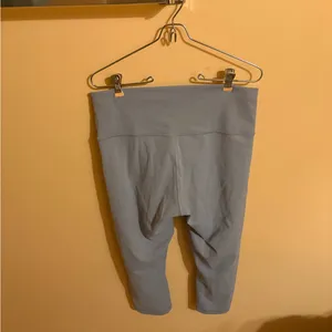 Lululemon Wunder Train High-Rise 21” Crop Leggings in Chambray thumbnail 4