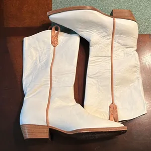 Free People We The Free Montage Leather Cream/Bone Tall Boots(Size 38/7.5) thumbnail 4