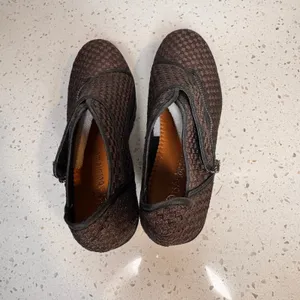 Bernie Mev Zig Zag Woven Wedge Ankle Bootie‎ Bronze Metallic Black 38 or 7 thumbnail 5
