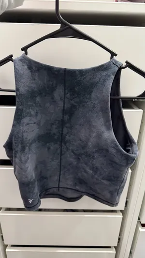Old Navy PowerChill Longline Sports Bra Light Support Tank Women’s thumbnail 2